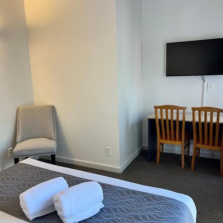 כרייסטצ'רץ' Bush Inn Court Motel מראה חיצוני תמונה