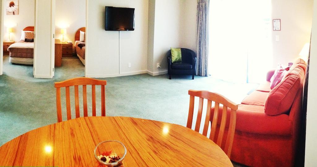 כרייסטצ'רץ' Bush Inn Court Motel מראה חיצוני תמונה