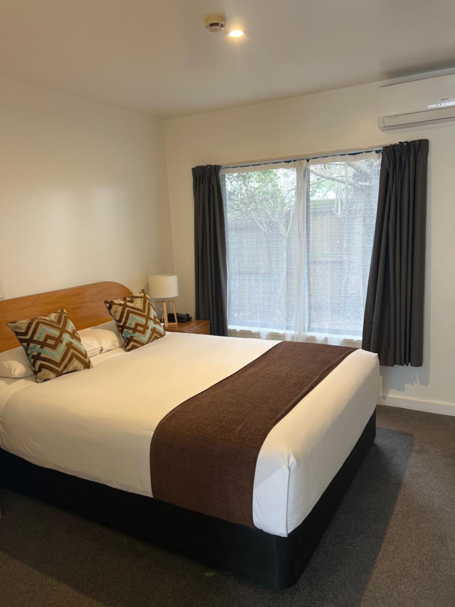 כרייסטצ'רץ' Bush Inn Court Motel מראה חיצוני תמונה