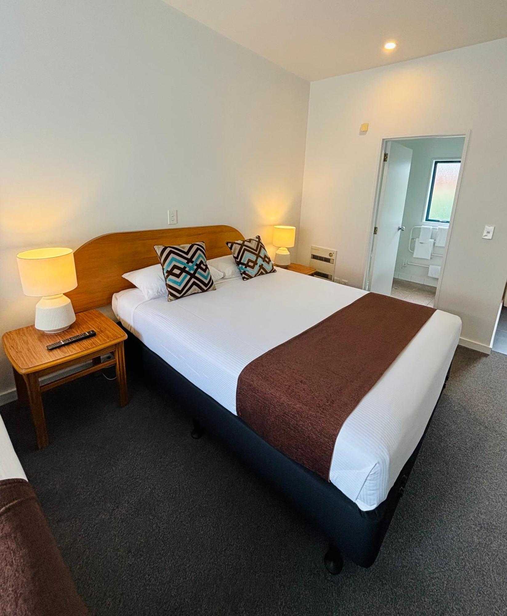 כרייסטצ'רץ' Bush Inn Court Motel מראה חיצוני תמונה