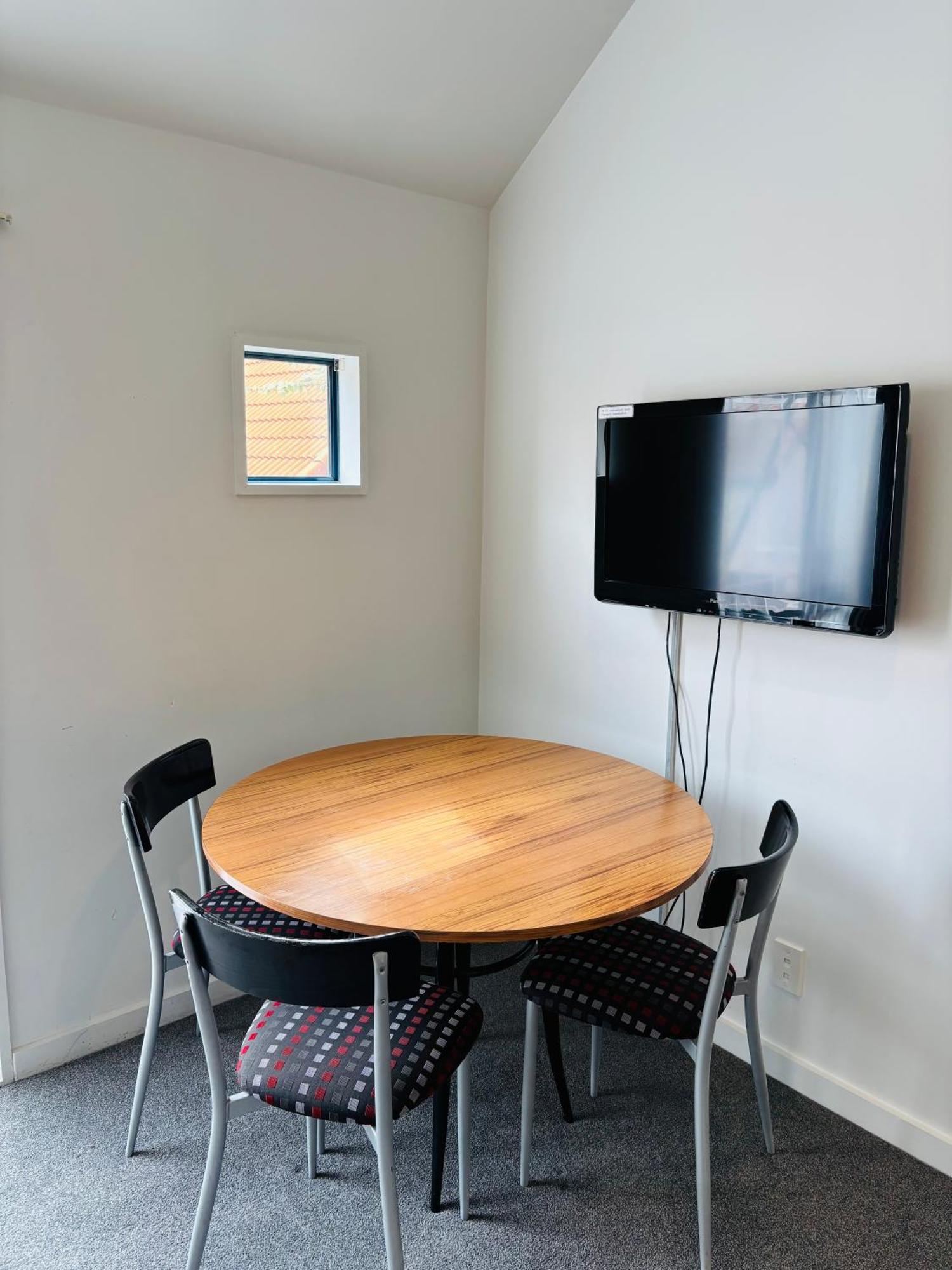 כרייסטצ'רץ' Bush Inn Court Motel מראה חיצוני תמונה