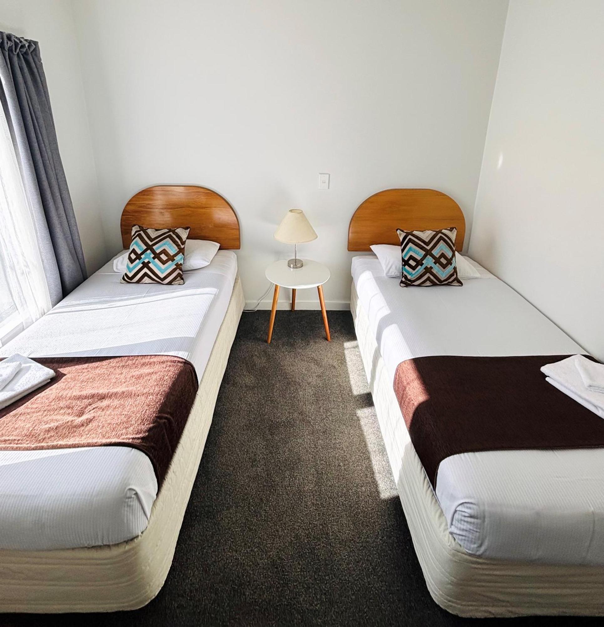 כרייסטצ'רץ' Bush Inn Court Motel מראה חיצוני תמונה